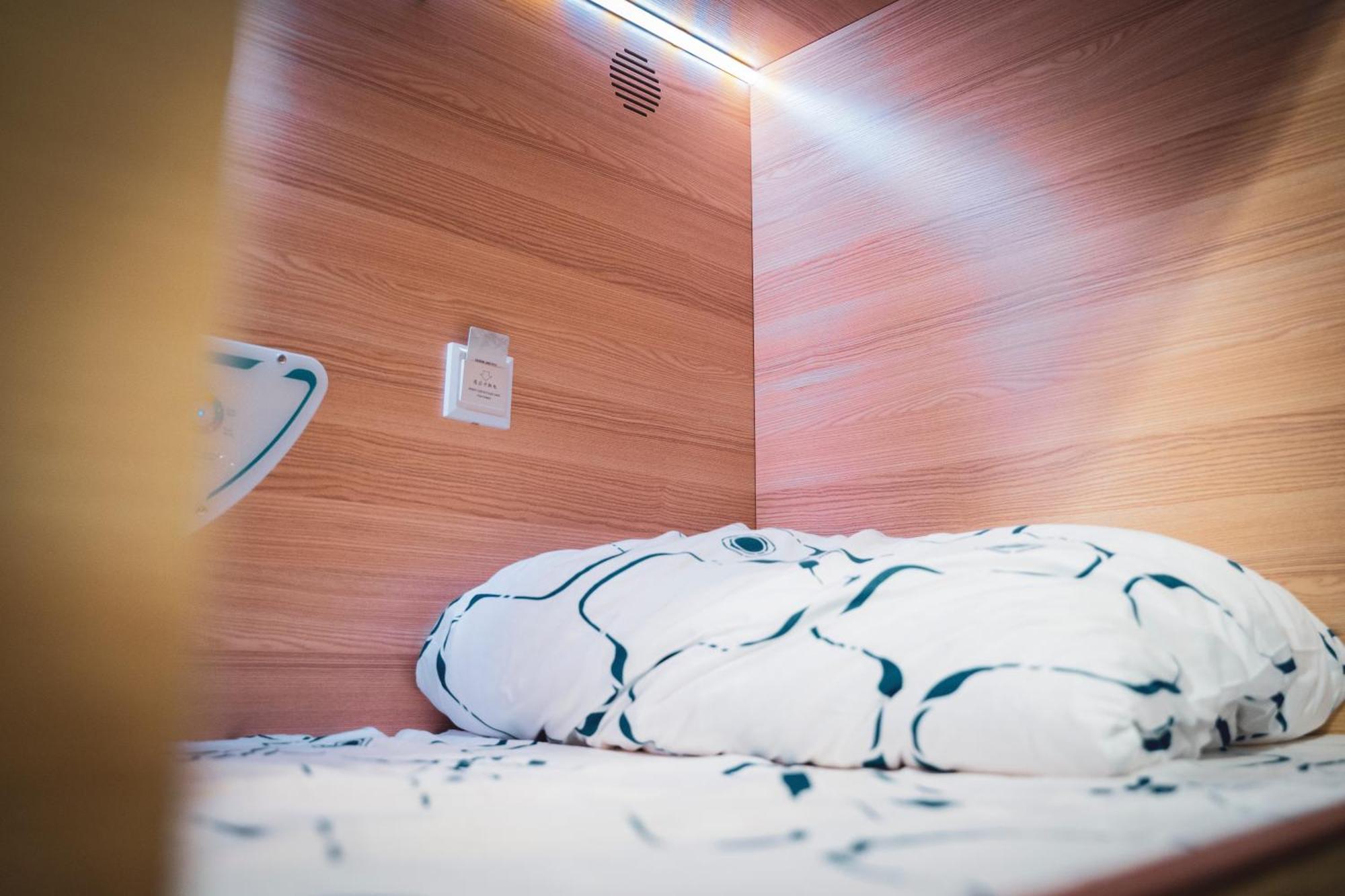 Gallery Hostel Madrid Residencia エクステリア 写真