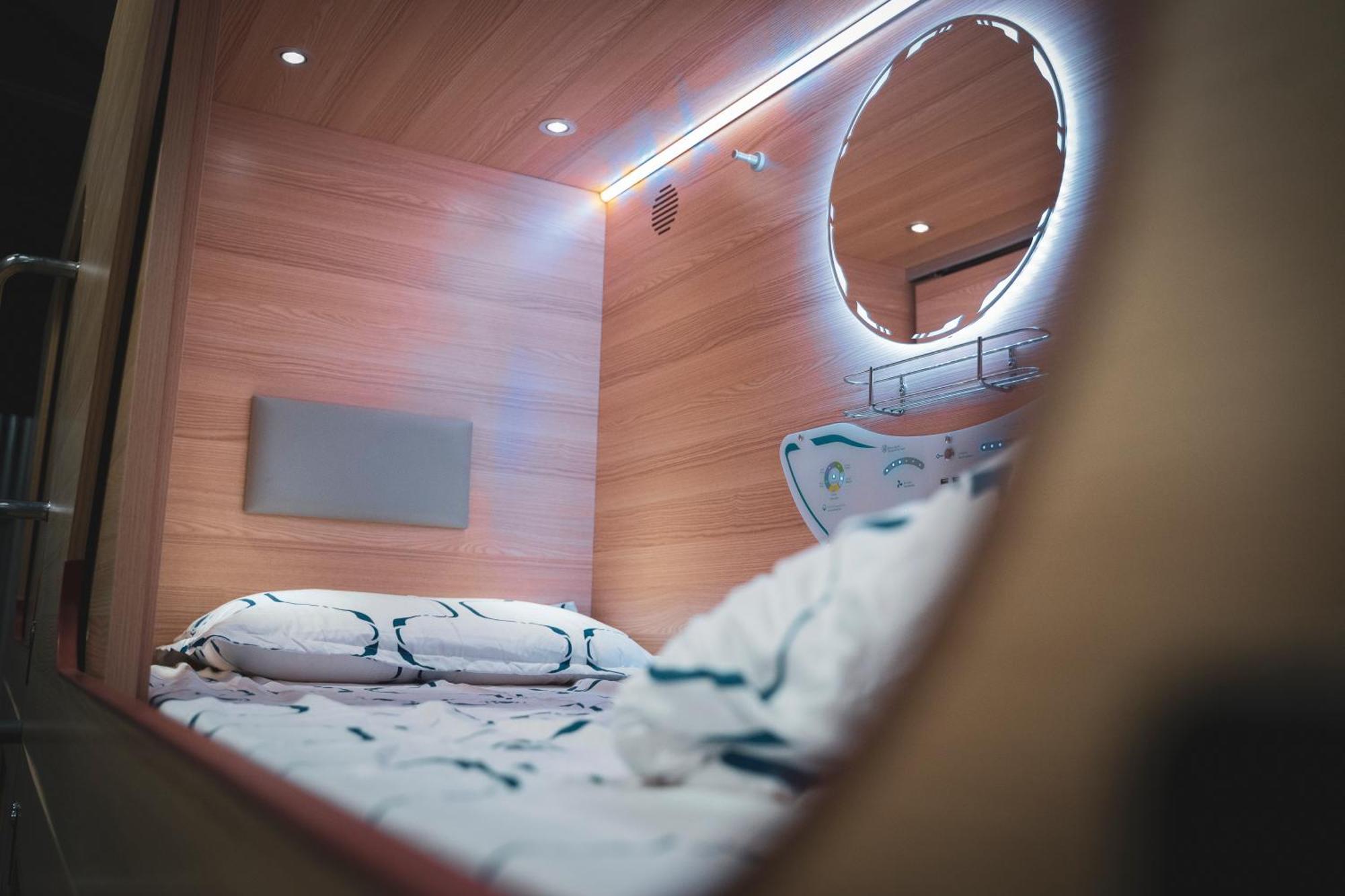 Gallery Hostel Madrid Residencia エクステリア 写真