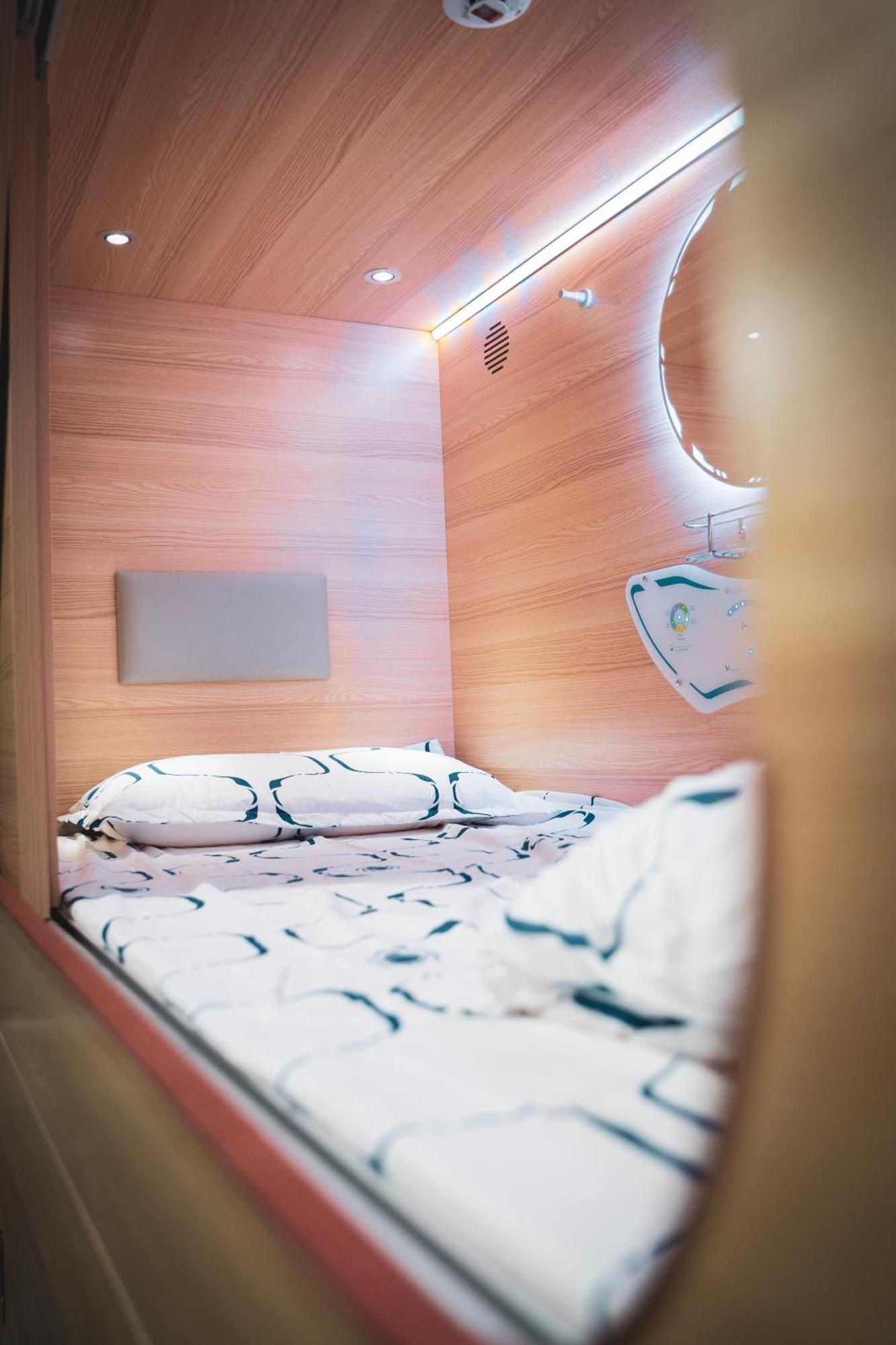 Gallery Hostel Madrid Residencia エクステリア 写真