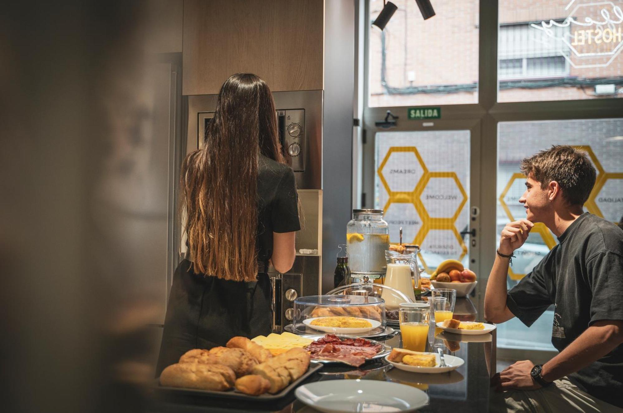Gallery Hostel Madrid Residencia エクステリア 写真